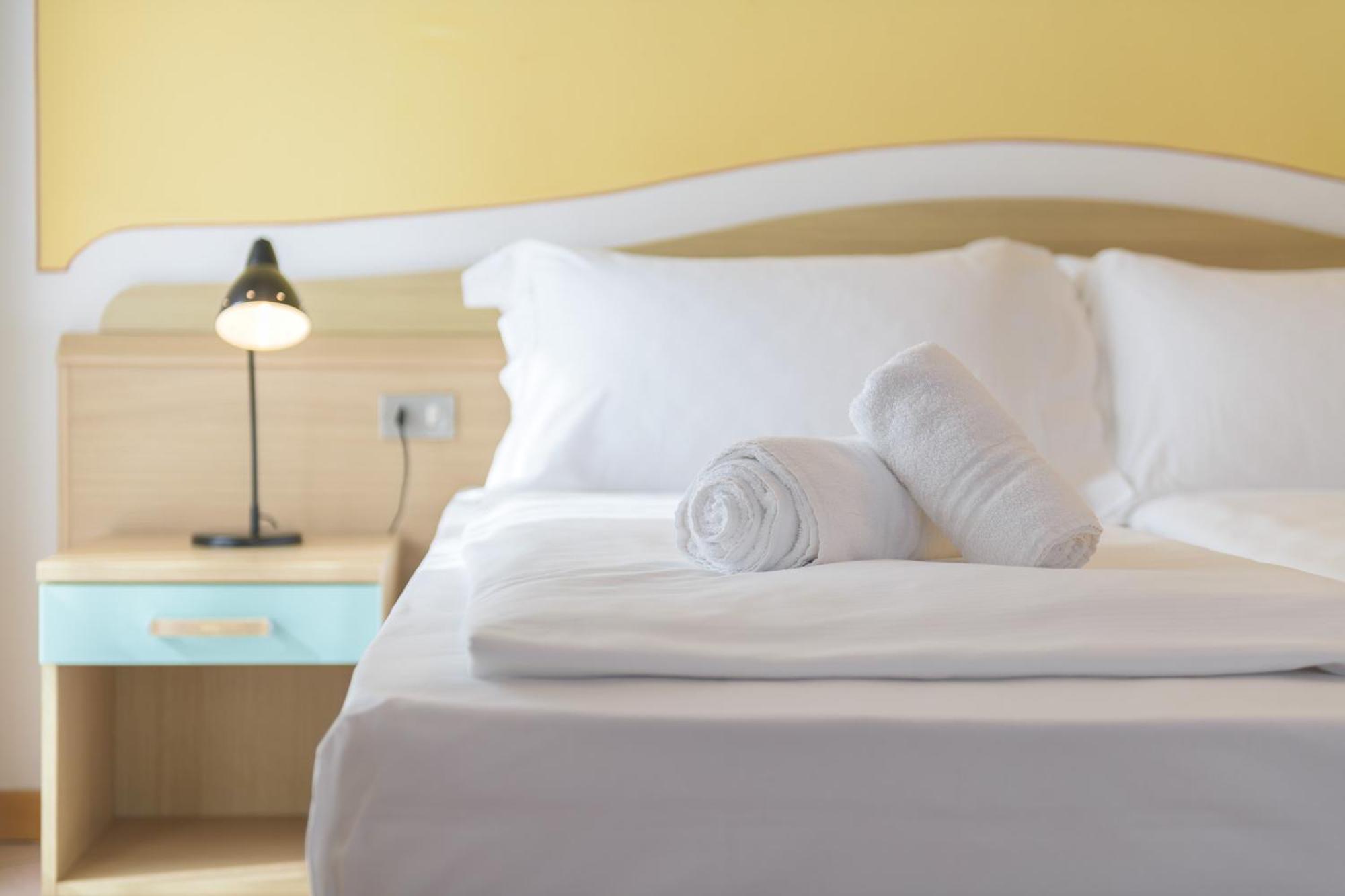 Hotel Garda Bellevue Limone sul Garda Habitación foto